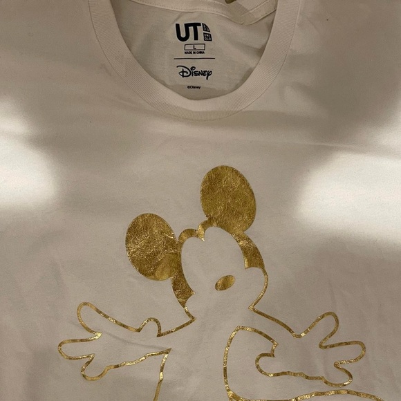 Uniqlo x Disney Mickey Tee NWOT - Picture 3 of 3